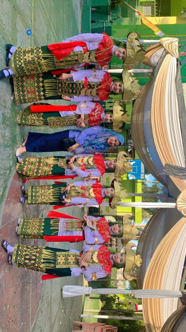 SENI TARI